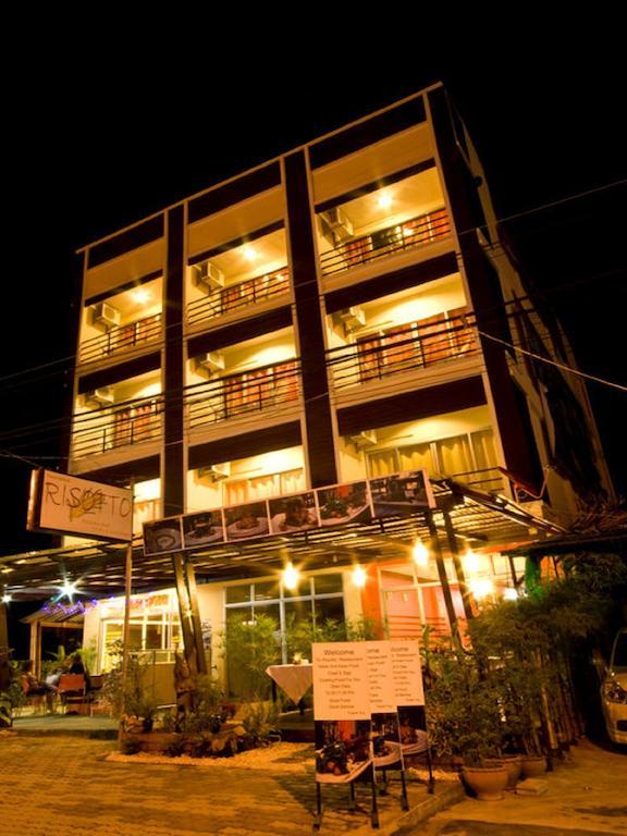 Ascot Krabi Hotel Ao Nang Exterior photo